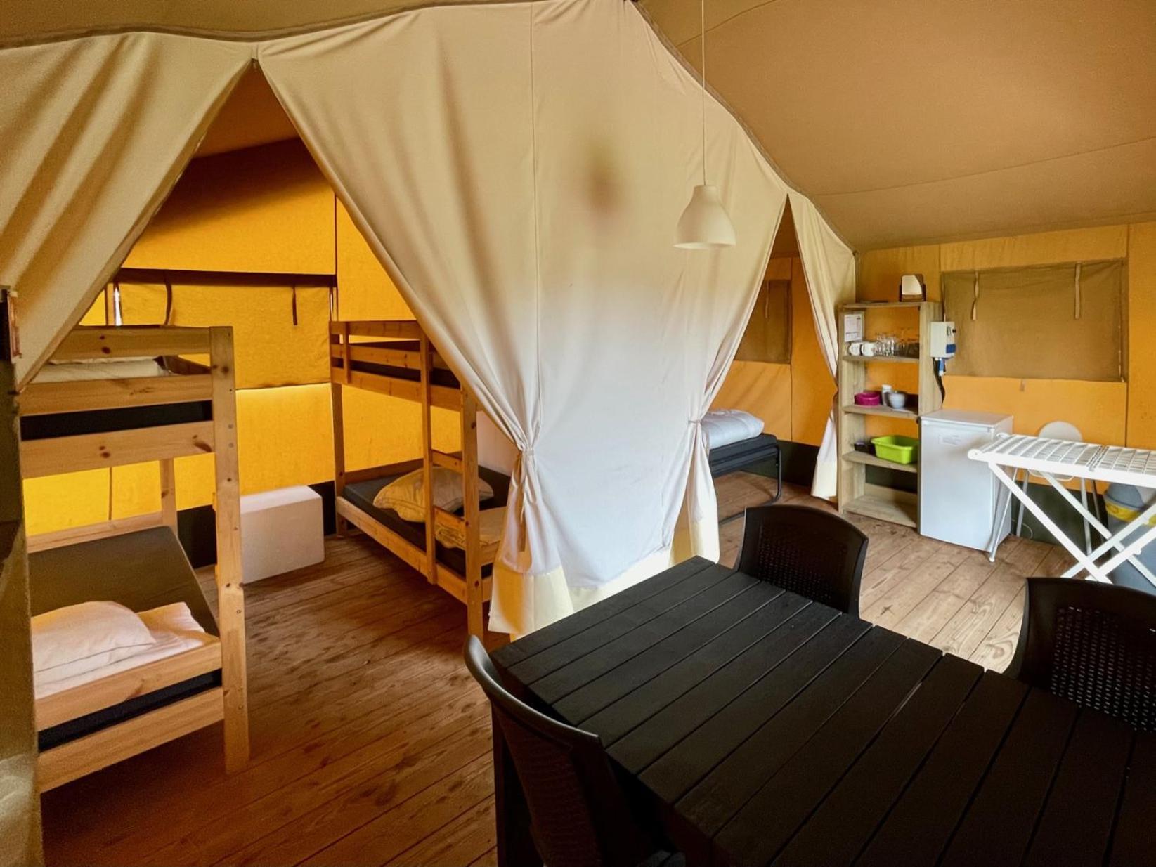 Safaritent At Camping Gt Keiheuvel Balen Pokoj fotografie